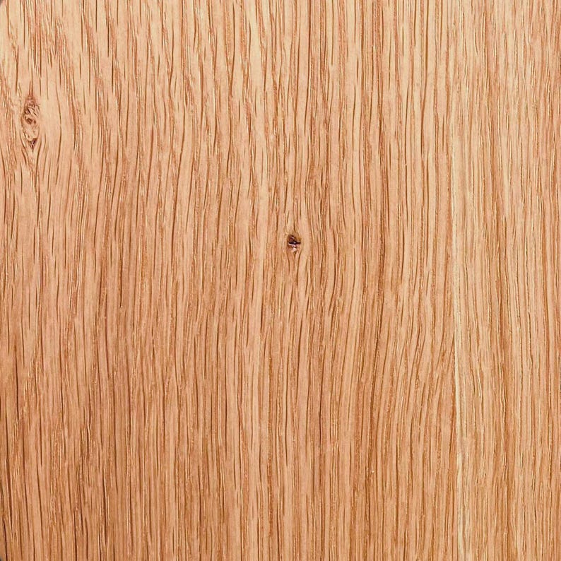 Solid White Oak Round Side Table grain detail